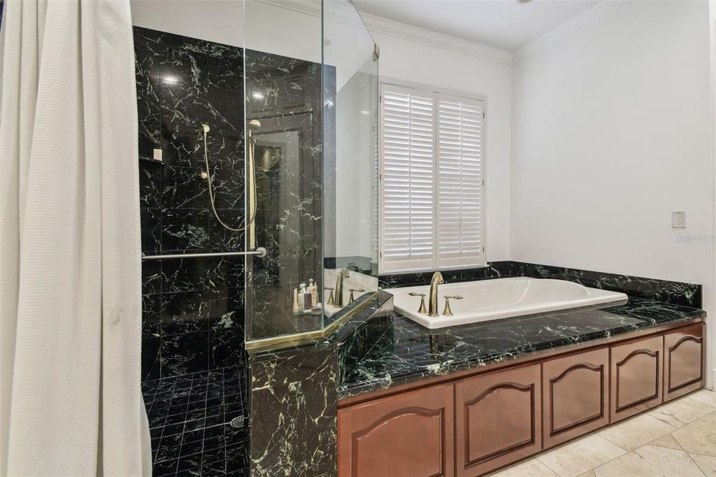 Tampa, Florida, 33613, United States, 5 Bedrooms Bedrooms, ,6 BathroomsBathrooms,Residential,For Sale,1838218