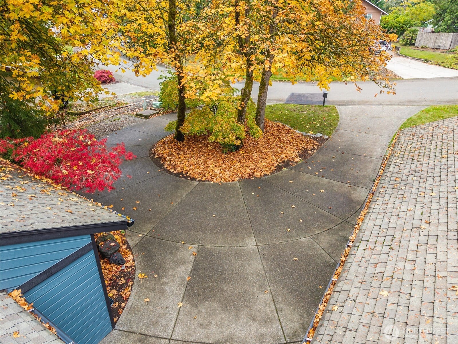 Olympia, Washington, 98502, United States, 4 Bedrooms Bedrooms, ,2 BathroomsBathrooms,Residential,For Sale,1988931