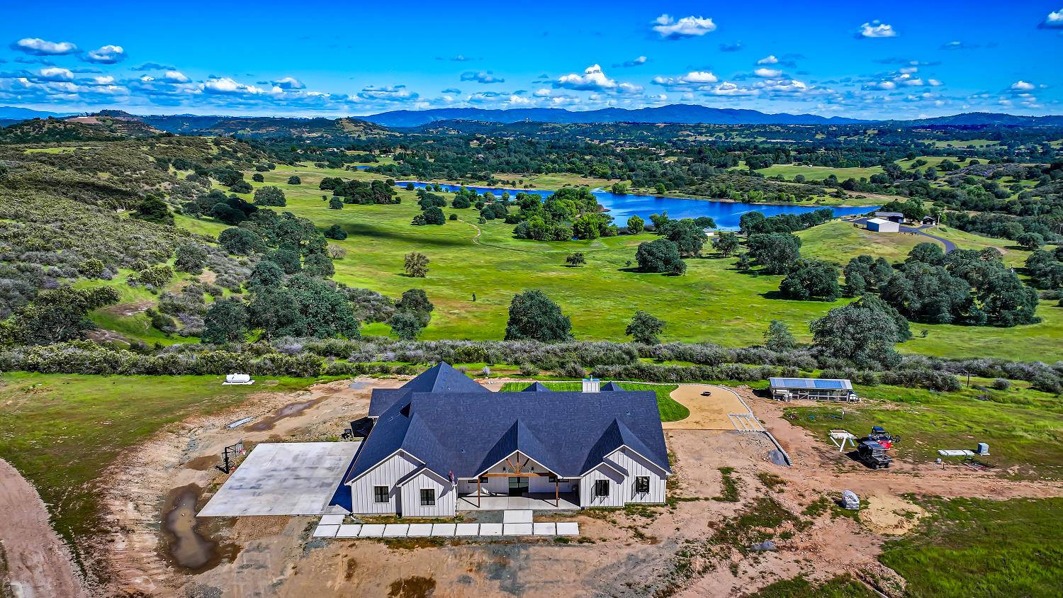 Burson, California, 95225, United States, 4 Bedrooms Bedrooms, ,4 BathroomsBathrooms,Residential,For Sale,2040271