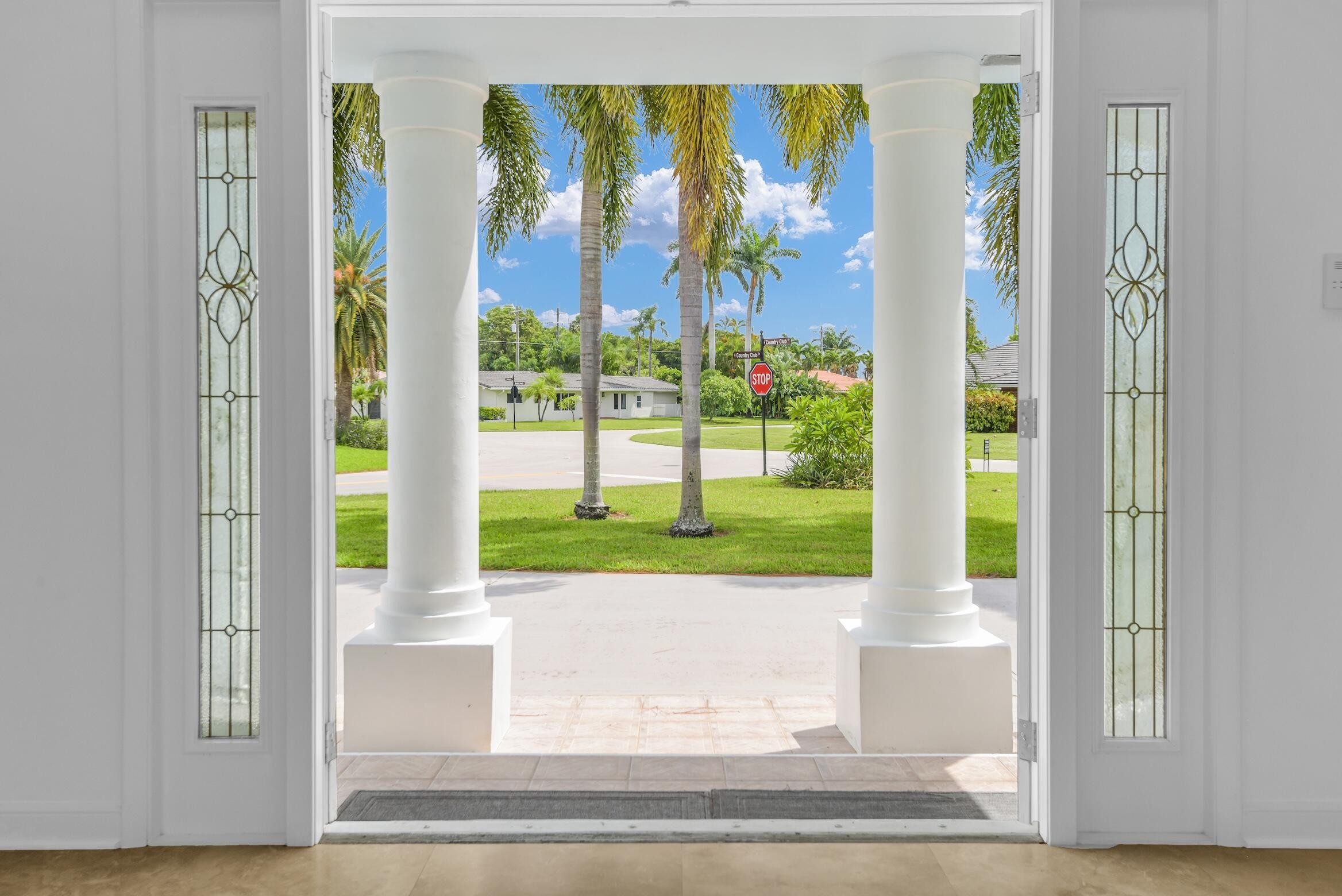 Atlantis, Florida, 33462, United States, 3 Bedrooms Bedrooms, ,3 BathroomsBathrooms,Residential,For Sale,1980286