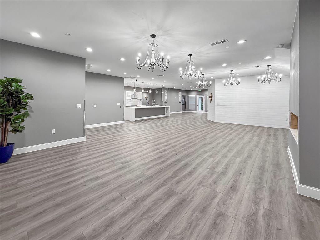 Garland, Texas, 75041, United States, 8 Bedrooms Bedrooms, ,4 BathroomsBathrooms,Residential,For Sale,2003441