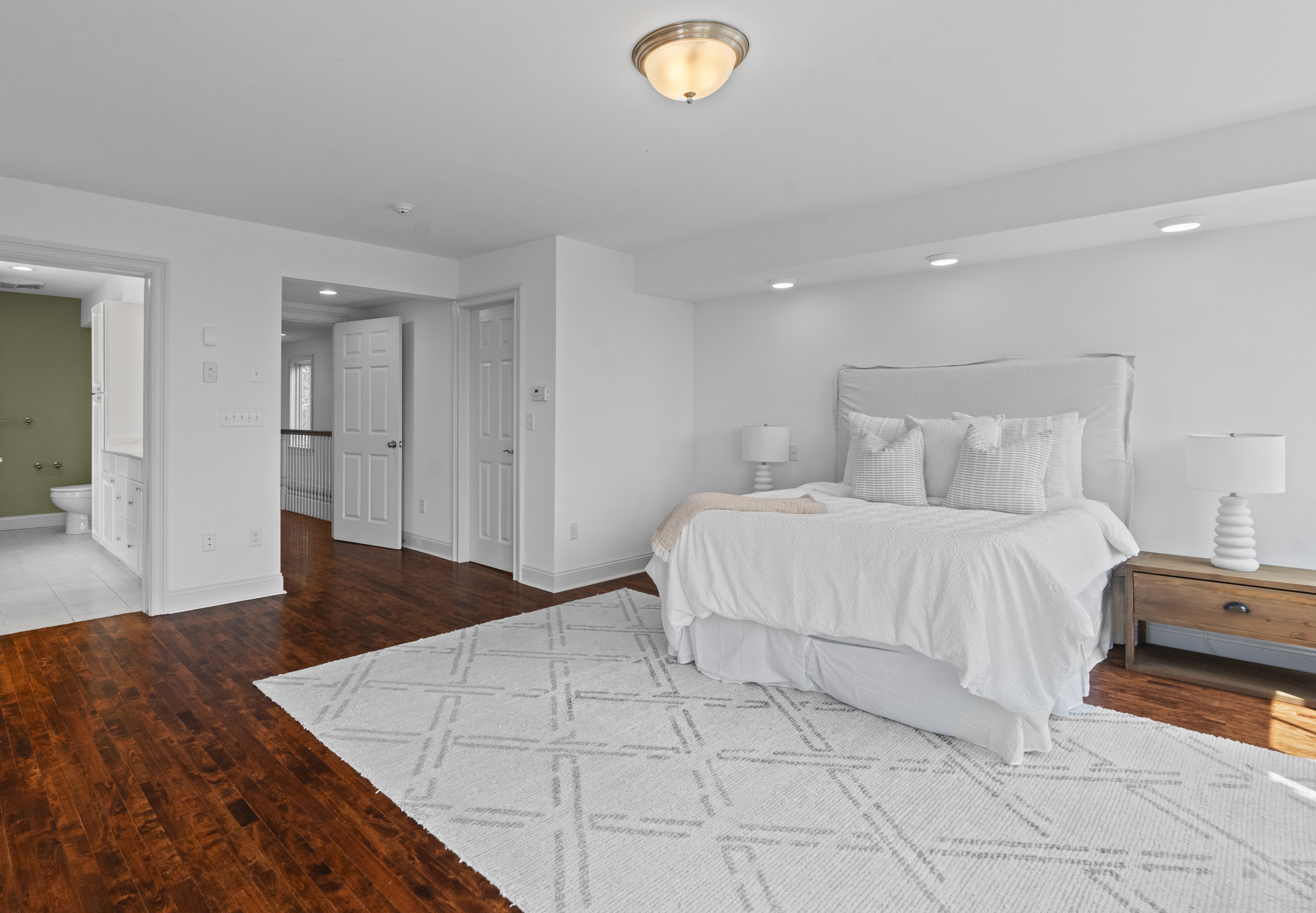  64 Webster Point Road - 物件實景