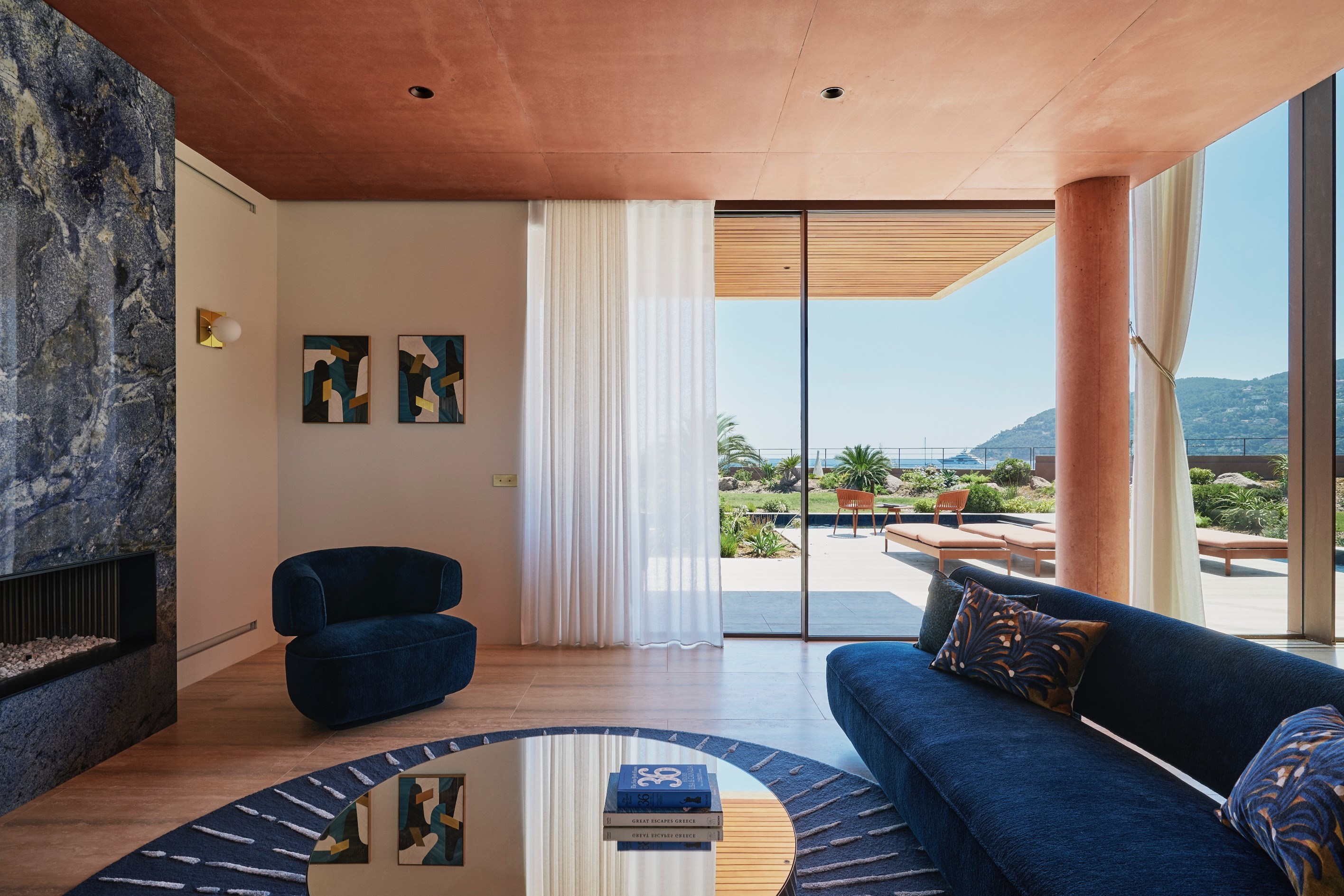  Mandelieu-la-Napoule, contemporary seafront villa with pool and Mediterranean v… - 物件實景