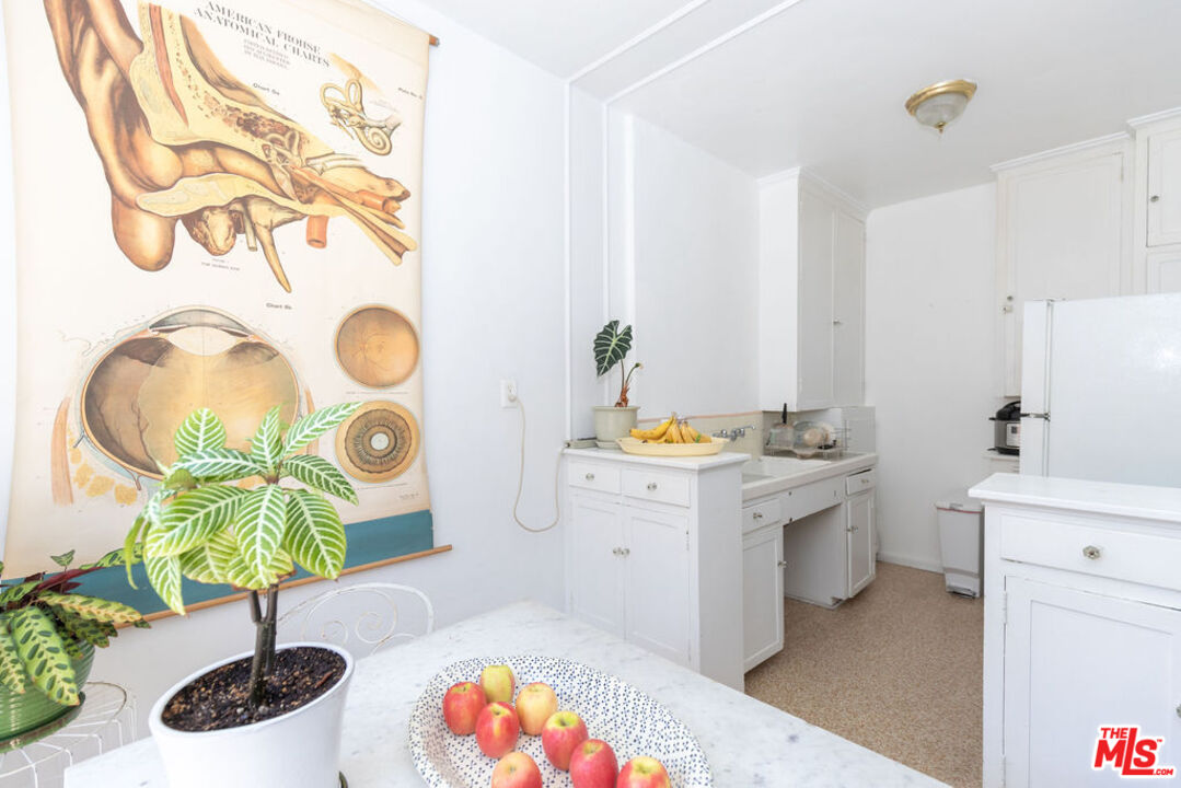 2041 N Vermont Ave, Los Angeles, California, 90027, United States, 7 Bedrooms Bedrooms, ,Residential,For Sale,2041 N Vermont Ave,1614097