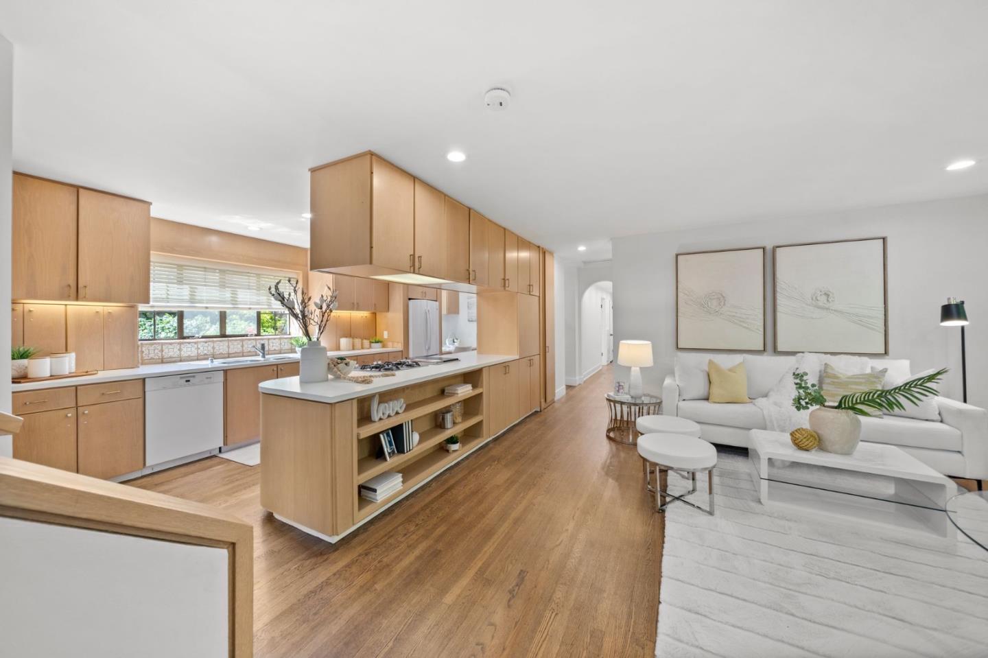 Palo Alto, California, 94301, United States, 4 Bedrooms Bedrooms, ,4 BathroomsBathrooms,Residential,For Sale,1837921