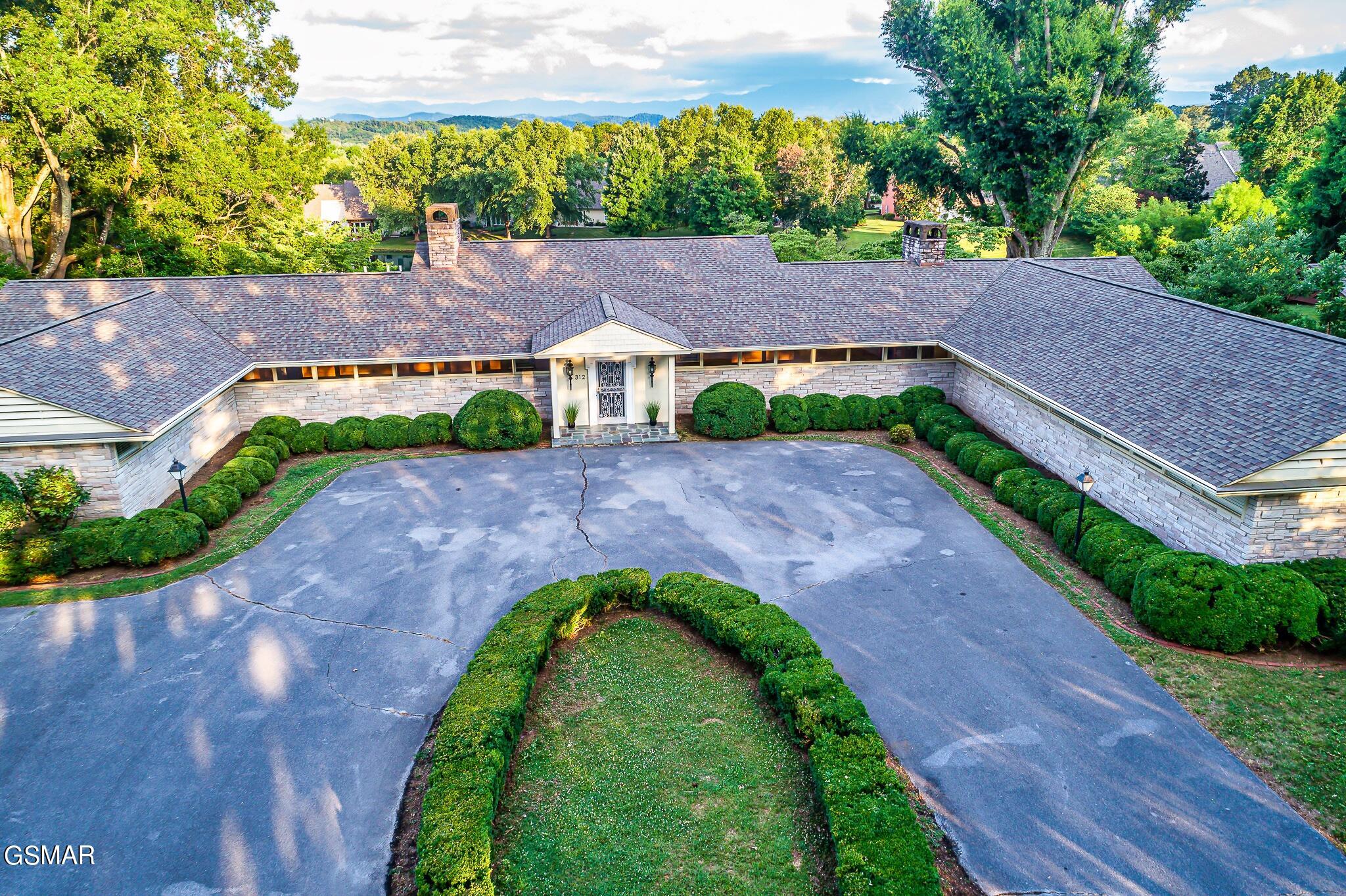 Sevierville, Tennessee, 37862, United States, 6 Bedrooms Bedrooms, ,9 BathroomsBathrooms,Residential,For Sale,1973767