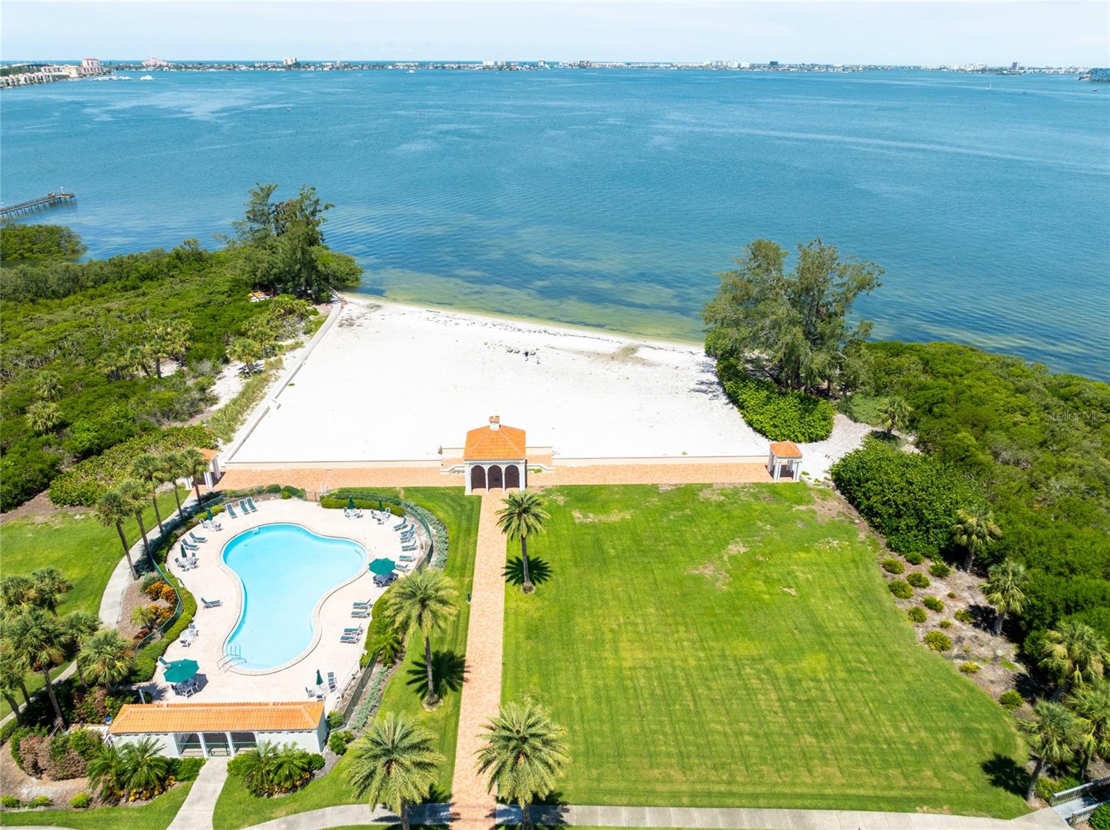 St. Petersburg, Florida, 33711, United States, 4 Bedrooms Bedrooms, ,4 BathroomsBathrooms,Residential,For Sale,1900665