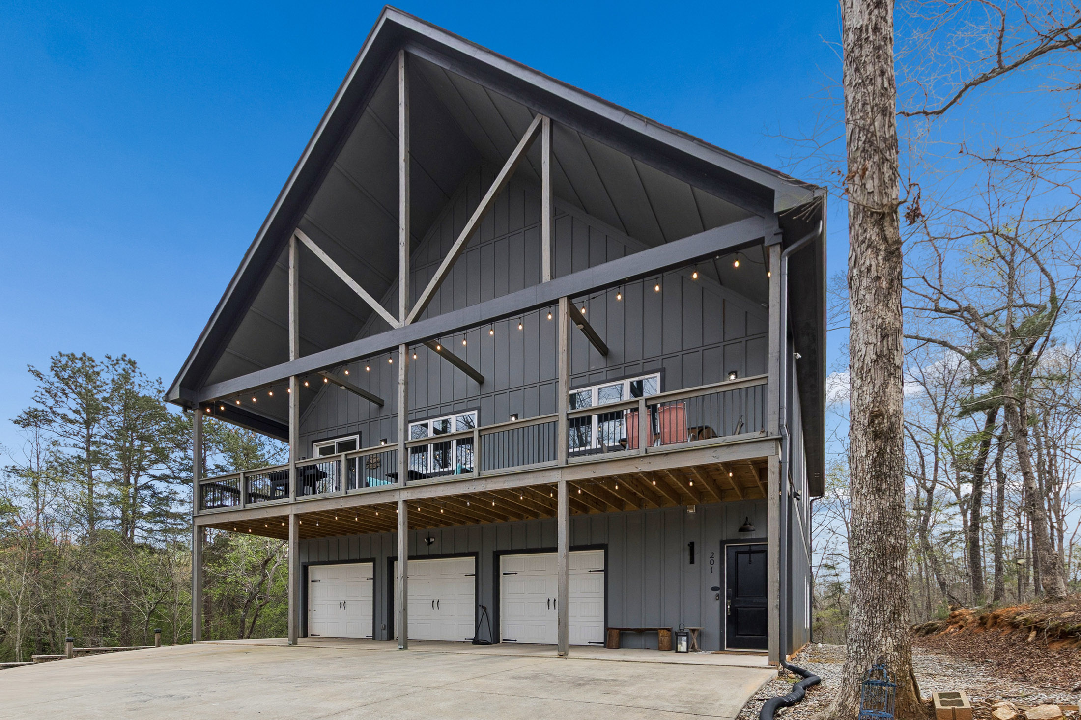  Extraordinary Custom-Built 2019 Barndominium-Inspired Residence - 物件實景