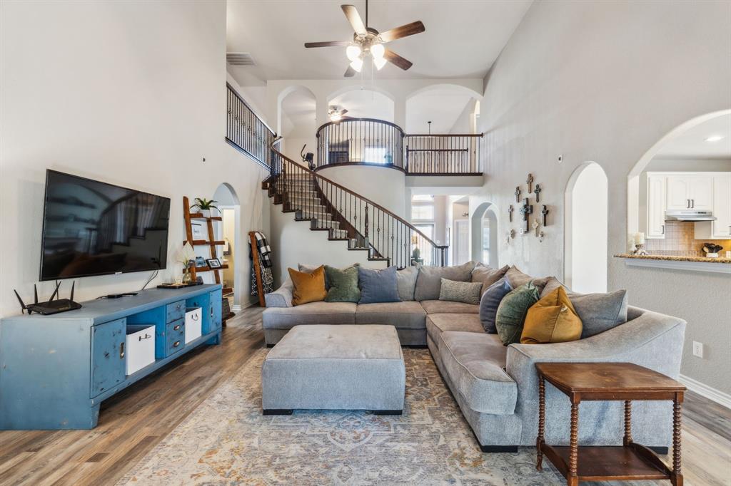 Celina, Texas, 75009, United States, 6 Bedrooms Bedrooms, ,4 BathroomsBathrooms,Residential,For Sale,1962402