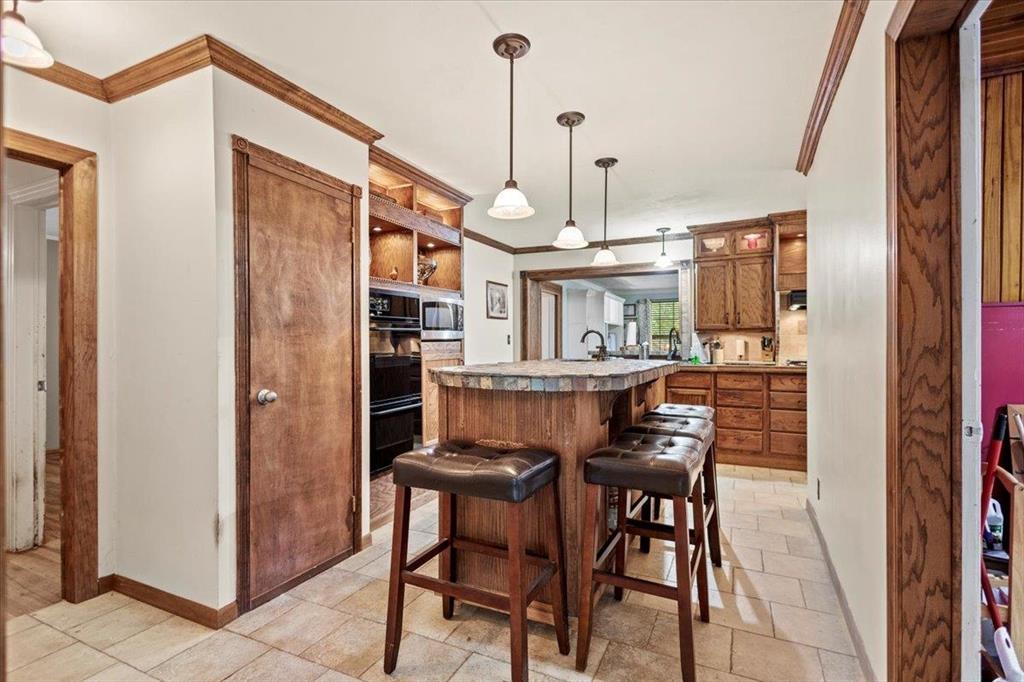 Timpson, Texas, 75975, United States, 3 Bedrooms Bedrooms, ,2 BathroomsBathrooms,Residential,For Sale,2000555