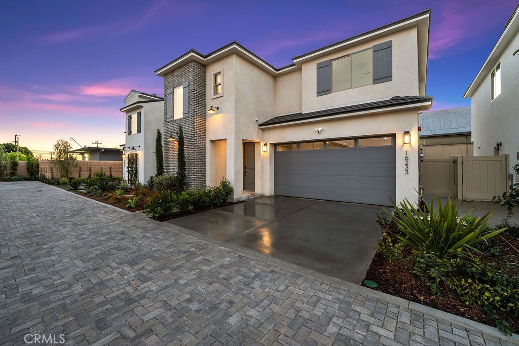 Paramount, California, 90723, United States, 4 Bedrooms Bedrooms, ,3 BathroomsBathrooms,Residential,For Sale,1926475