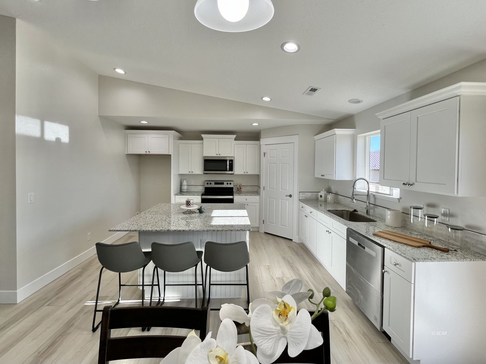 Elko, Nevada, 89801, United States, 4 Bedrooms Bedrooms, ,2 BathroomsBathrooms,Residential,For Sale,1700867
