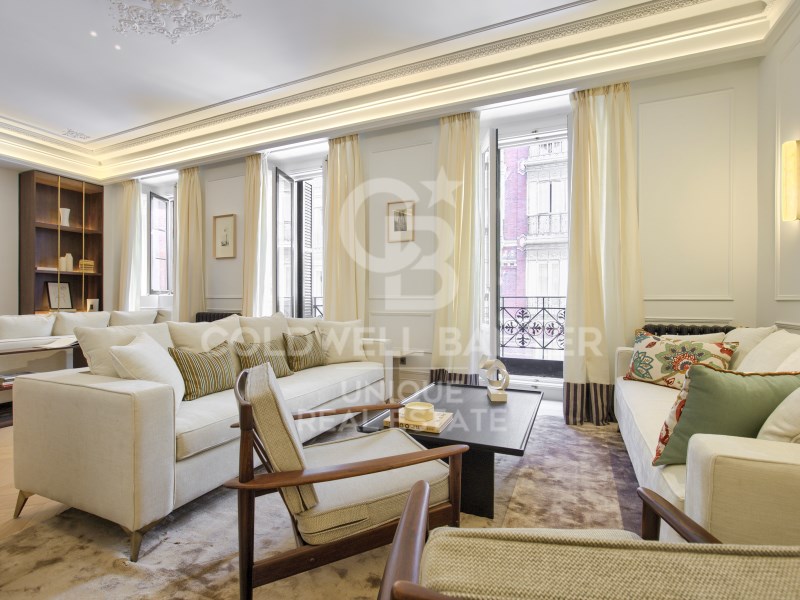 Madrid, Comunidad de Madrid, ES, 4 Bedrooms Bedrooms, ,5 BathroomsBathrooms,Residential,For Sale,1885233