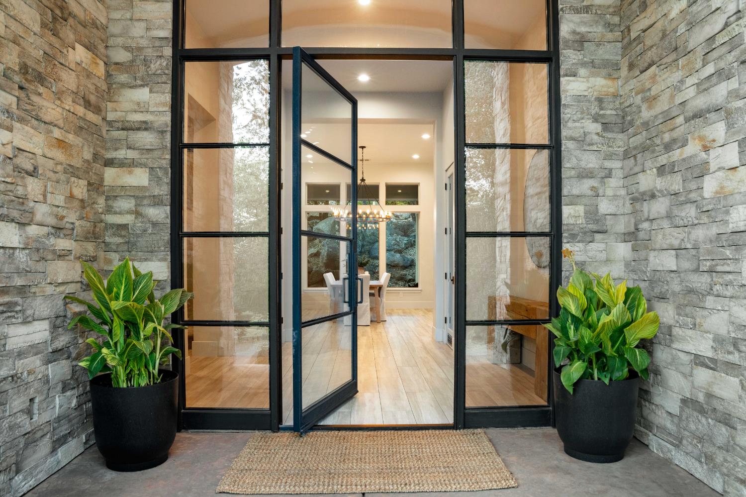 Loomis, California, 95650, United States, 5 Bedrooms Bedrooms, ,6 BathroomsBathrooms,Residential,For Sale,2003238