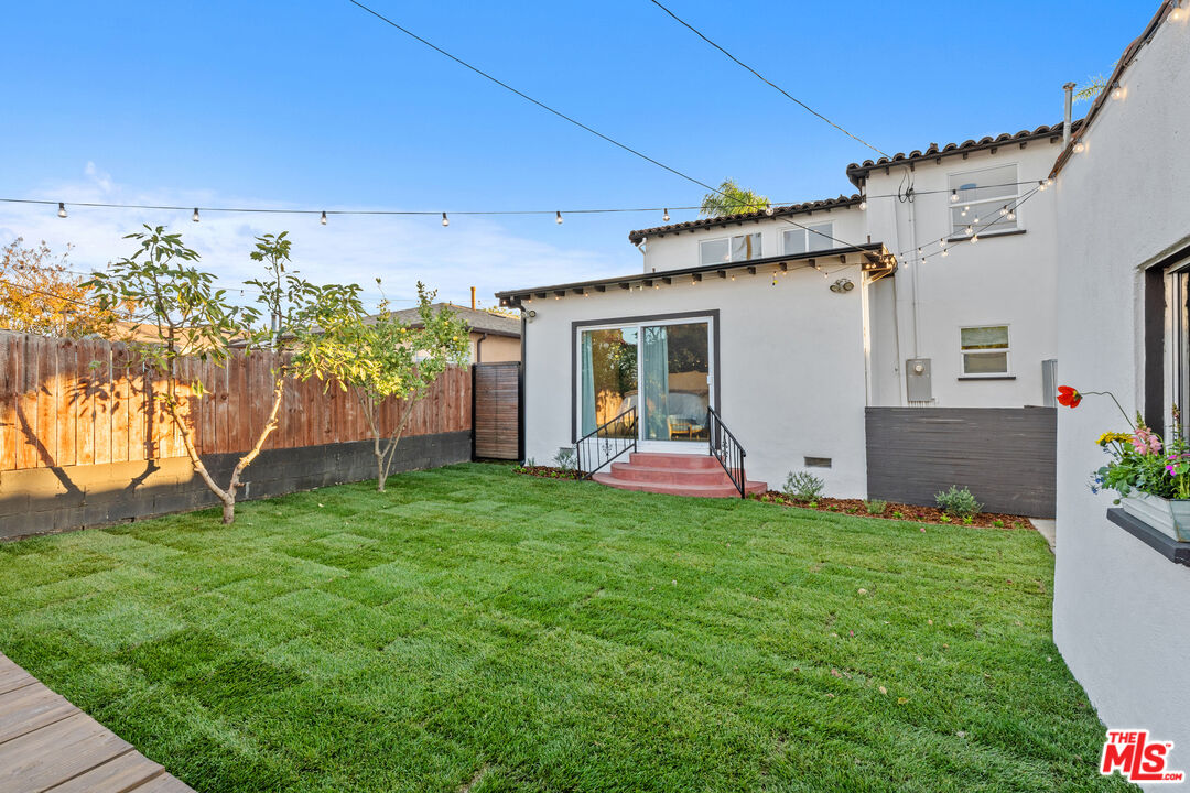 Inglewood, California, 90305, United States, 4 Bedrooms Bedrooms, ,3 BathroomsBathrooms,Residential,For Sale,2003148