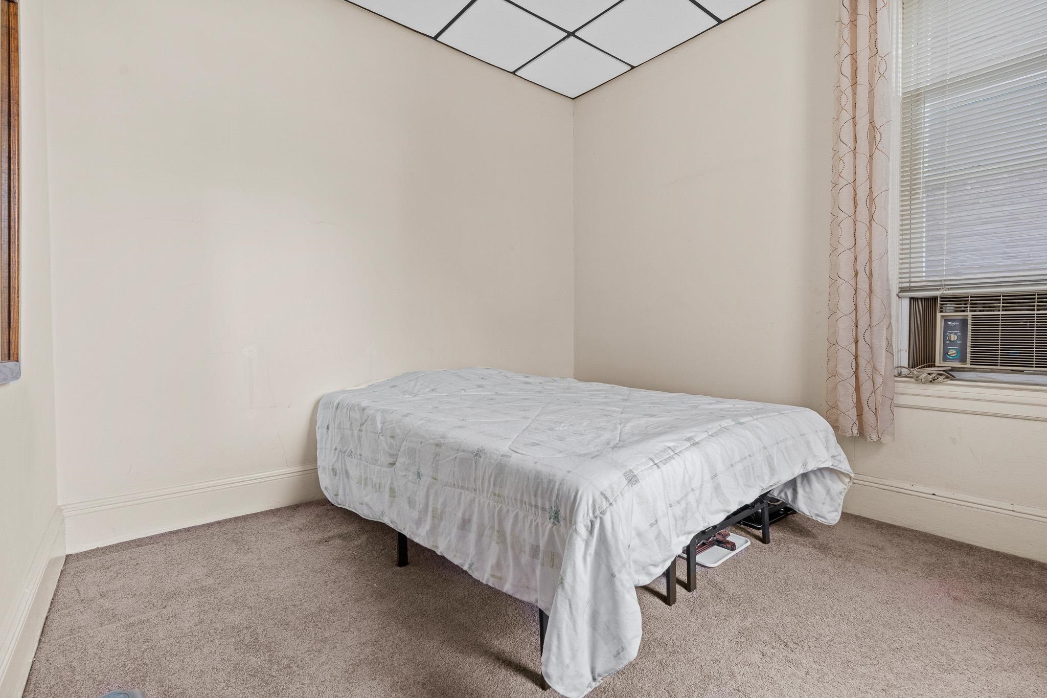 Secaucus, New Jersey, 08094, United States, 3 Bedrooms Bedrooms, ,3 BathroomsBathrooms,Residential,For Sale,1991974