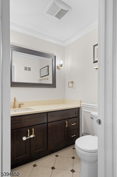 Warren Twp., New Jersey, 07059, United States, 4 Bedrooms Bedrooms, ,4 BathroomsBathrooms,Residential,For Sale,1988367