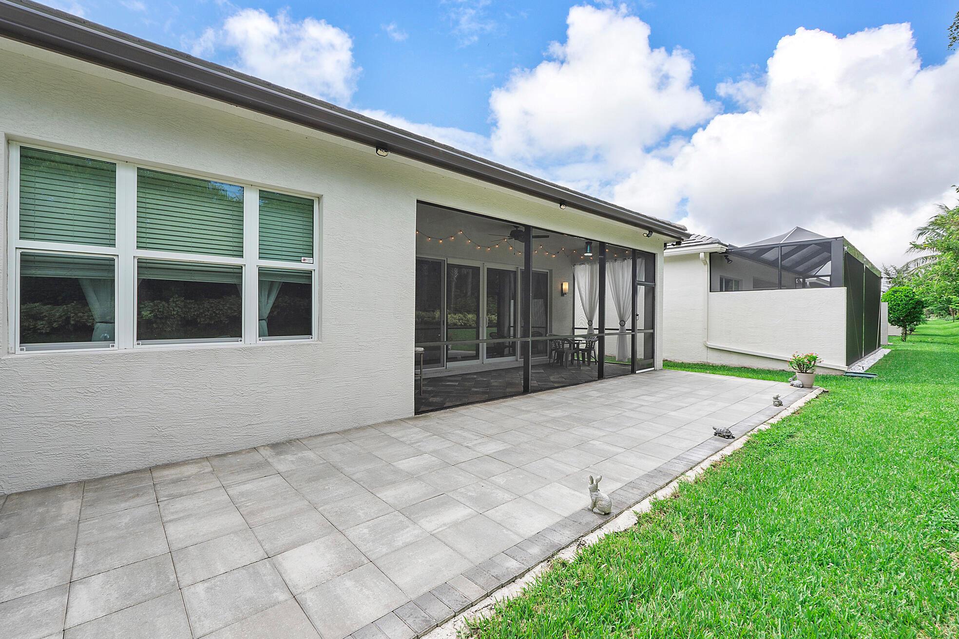 Boynton Beach, Florida, 33473, United States, 2 Bedrooms Bedrooms, ,2 BathroomsBathrooms,Residential,For Sale,1900739