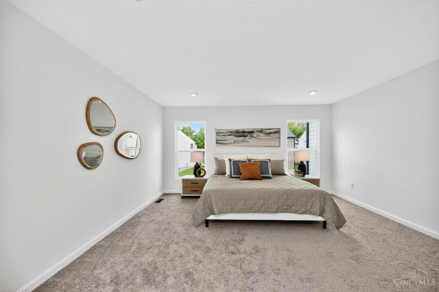 Turtle Creek Twp, Ohio, 45036, United States, 5 Bedrooms Bedrooms, ,4 BathroomsBathrooms,Residential,For Sale,1890162