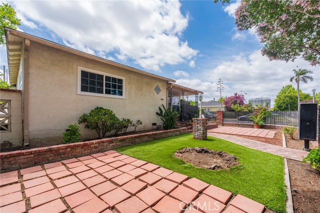 Anaheim, California, 92805, United States, 3 Bedrooms Bedrooms, ,Residential,For Sale,2048716