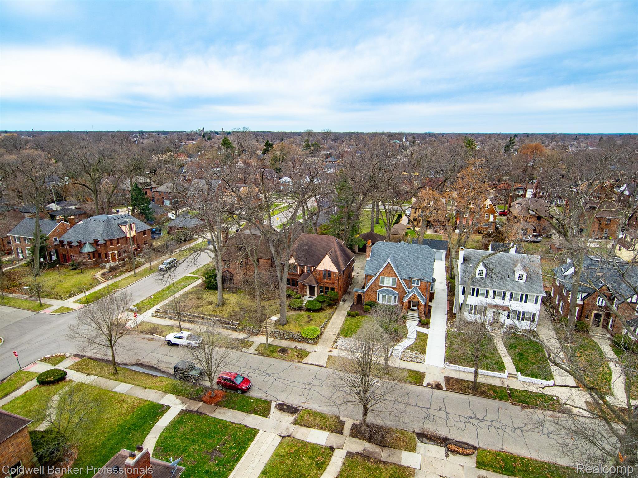 Detroit, Michigan, 48221, United States, 4 Bedrooms Bedrooms, ,5 BathroomsBathrooms,Residential,For Sale,1947184