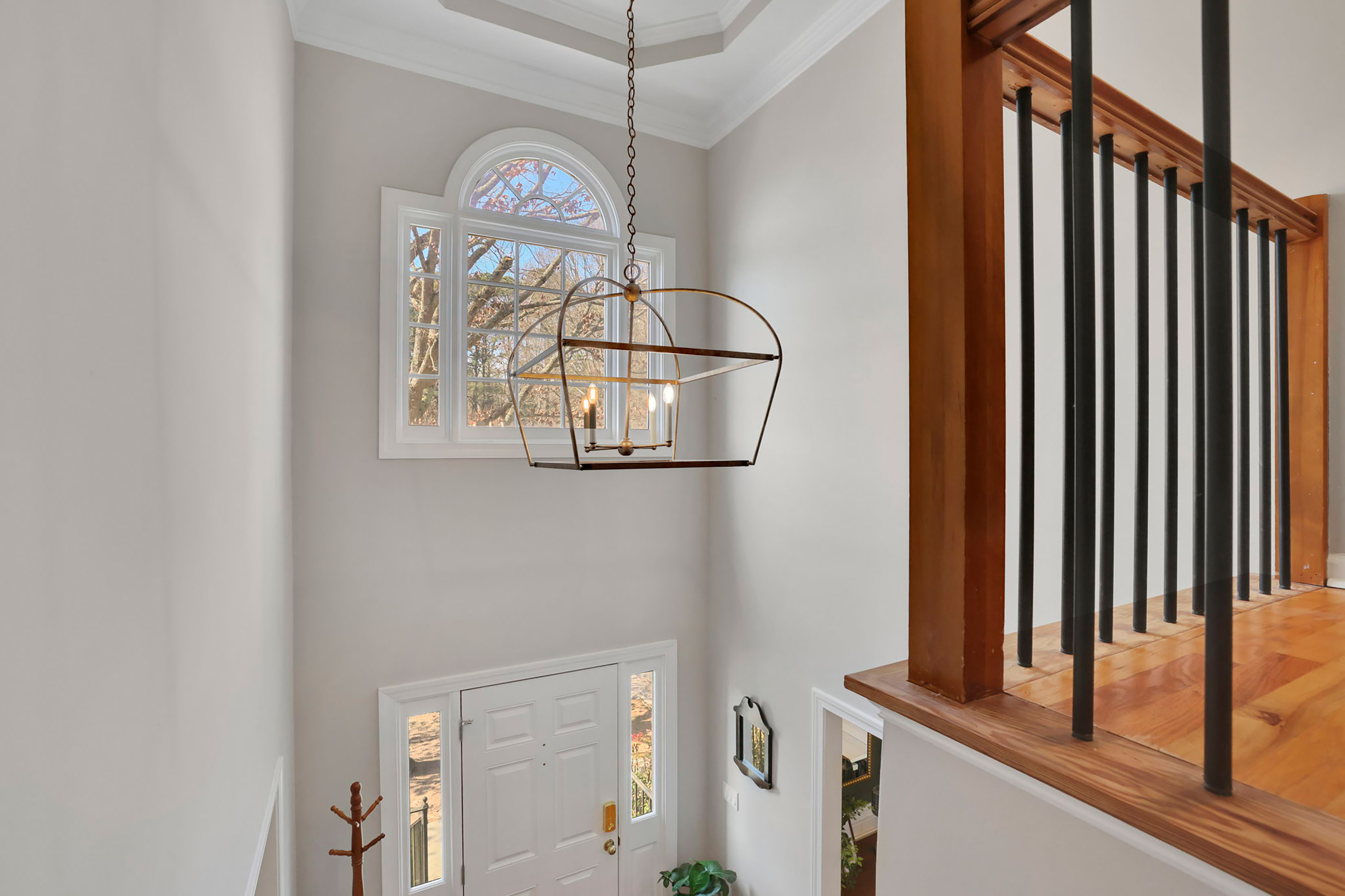  Beautifully Maintained Home Nestled Within a Quiet and Established Community - 物件實景