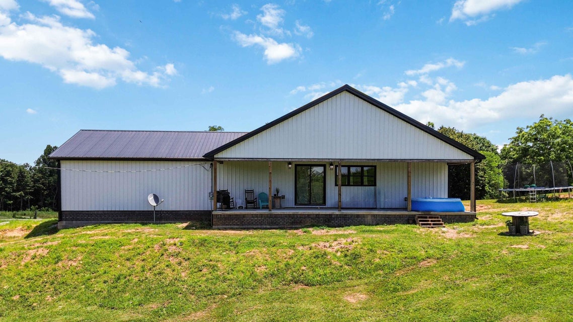 Stanford, Kentucky, 40484, United States, 4 Bedrooms Bedrooms, ,2 BathroomsBathrooms,Residential,For Sale,1916356