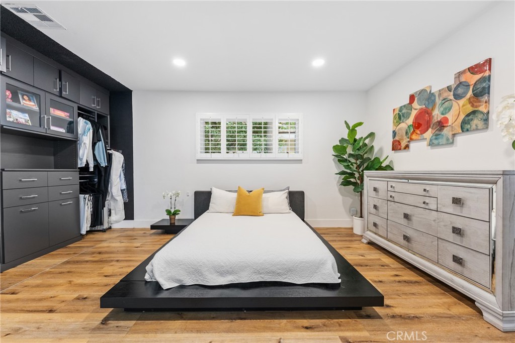 Woodland Hills, California, 91364, United States, 3 Bedrooms Bedrooms, ,2 BathroomsBathrooms,Residential,For Sale,1902441