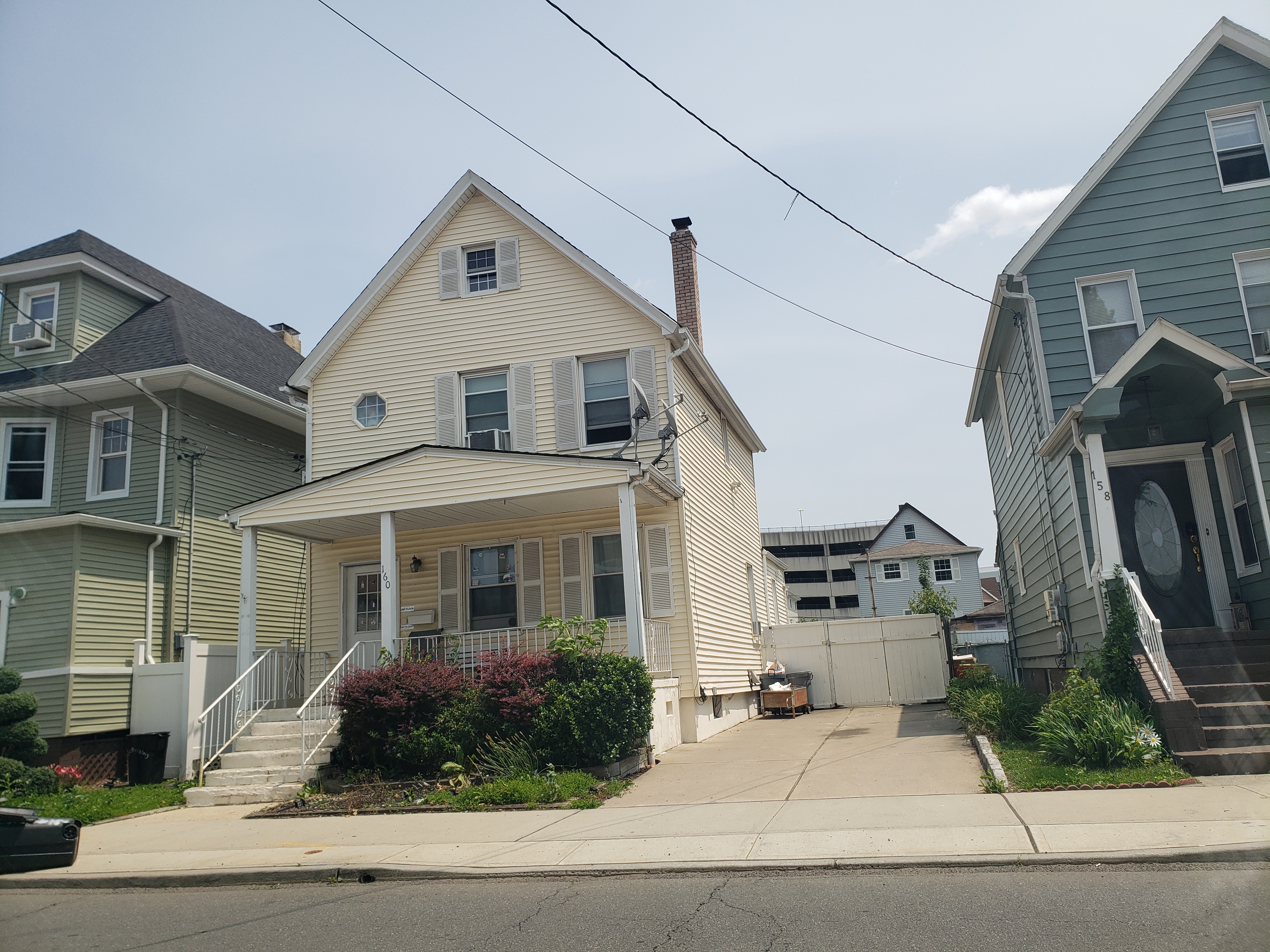 Carteret, New Jersey, 07008, United States, ,2 BathroomsBathrooms,Residential,For Sale,1938241