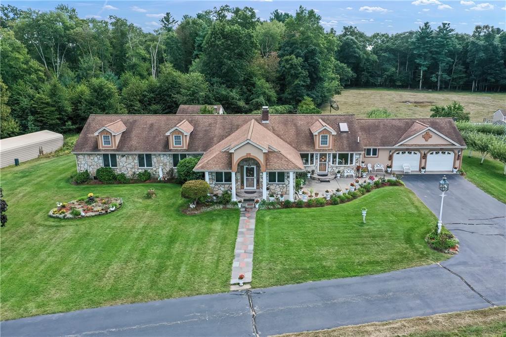 Attleboro, Rhode Island, 02703, United States, 3 Bedrooms Bedrooms, ,3 BathroomsBathrooms,Residential,For Sale,1974468