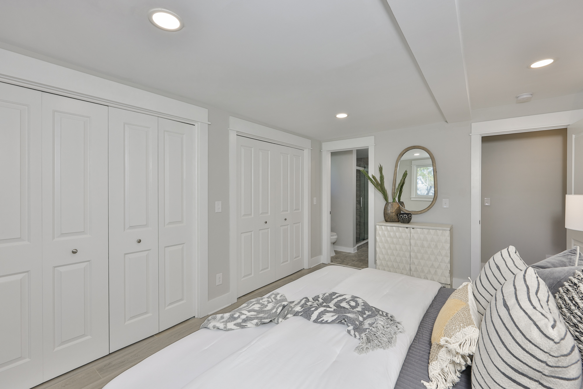 Tampa, Florida, 33616, United States, 3 Bedrooms Bedrooms, ,2 BathroomsBathrooms,Residential,For Sale,2009255