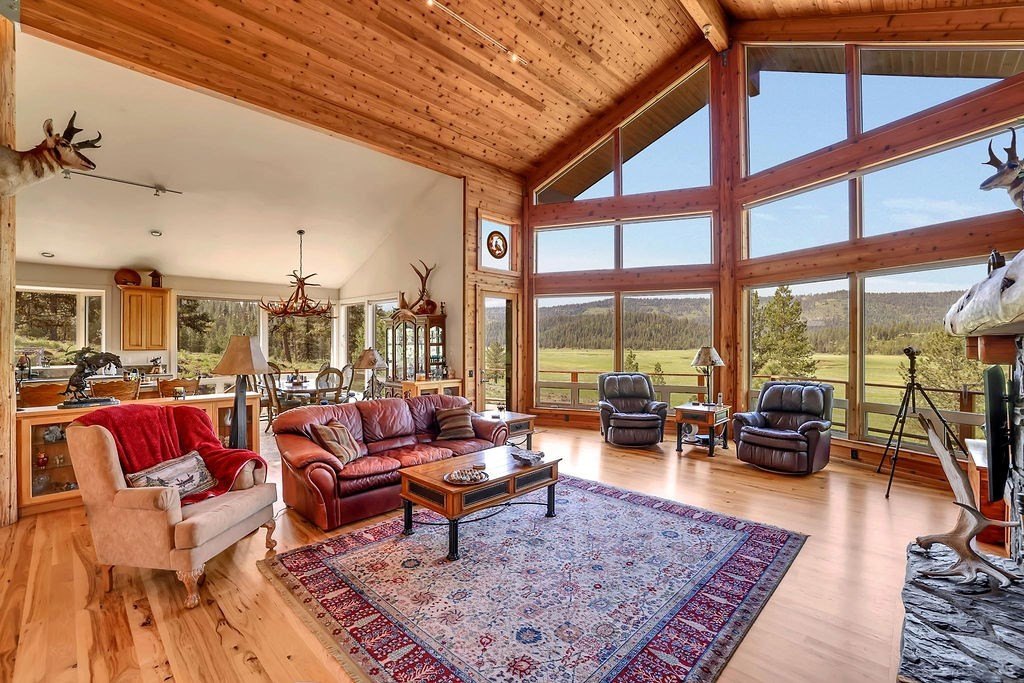 New Meadows, Idaho, 83654, United States, 3 Bedrooms Bedrooms, ,1 BathroomBathrooms,Residential,For Sale,1846350