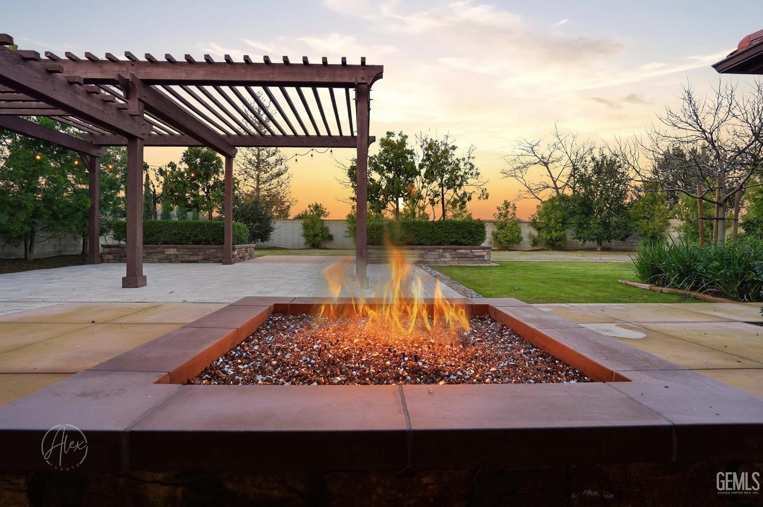 Bakersfield, California, 93314, United States, 5 Bedrooms Bedrooms, ,3 BathroomsBathrooms,Residential,For Sale,2012107