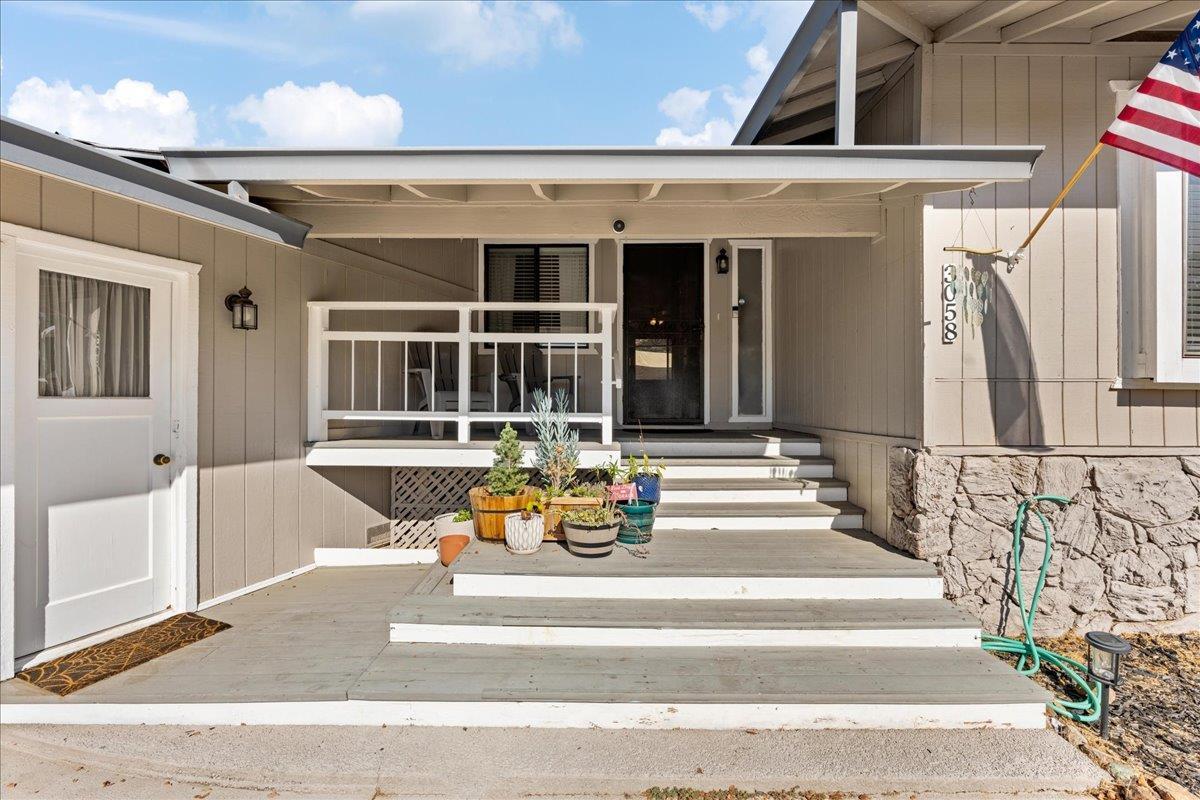 Rescue, California, 95672, United States, 3 Bedrooms Bedrooms, ,2 BathroomsBathrooms,Residential,For Sale,1976417