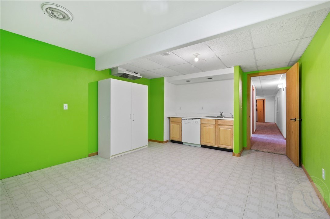 Absarokee, Montana, 59001, United States, 4 Bedrooms Bedrooms, ,4 BathroomsBathrooms,Residential,For Sale,1979121