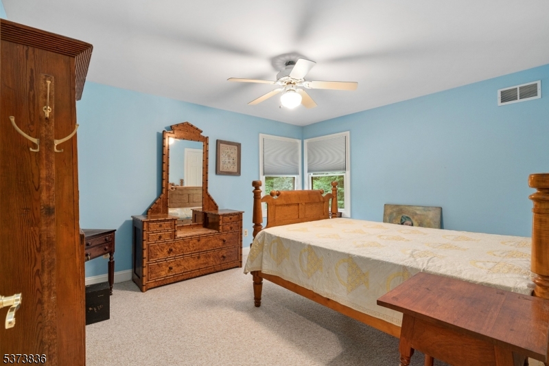 Hardyston Township, New Jersey, 07460, United States, 4 Bedrooms Bedrooms, ,4 BathroomsBathrooms,Residential,For Sale,1900804