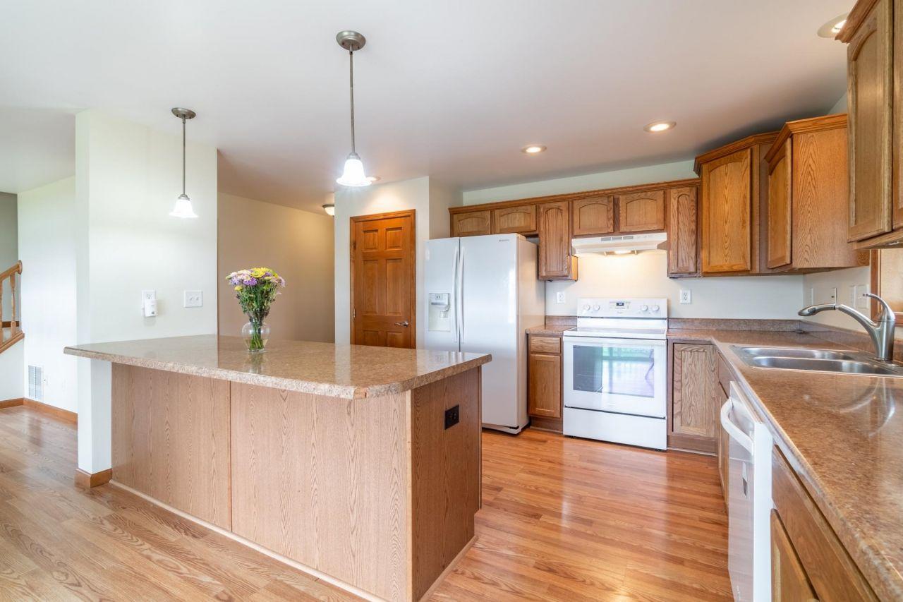 Columbia City, Indiana, 46725, United States, 6 Bedrooms Bedrooms, ,3 BathroomsBathrooms,Residential,For Sale,1827177