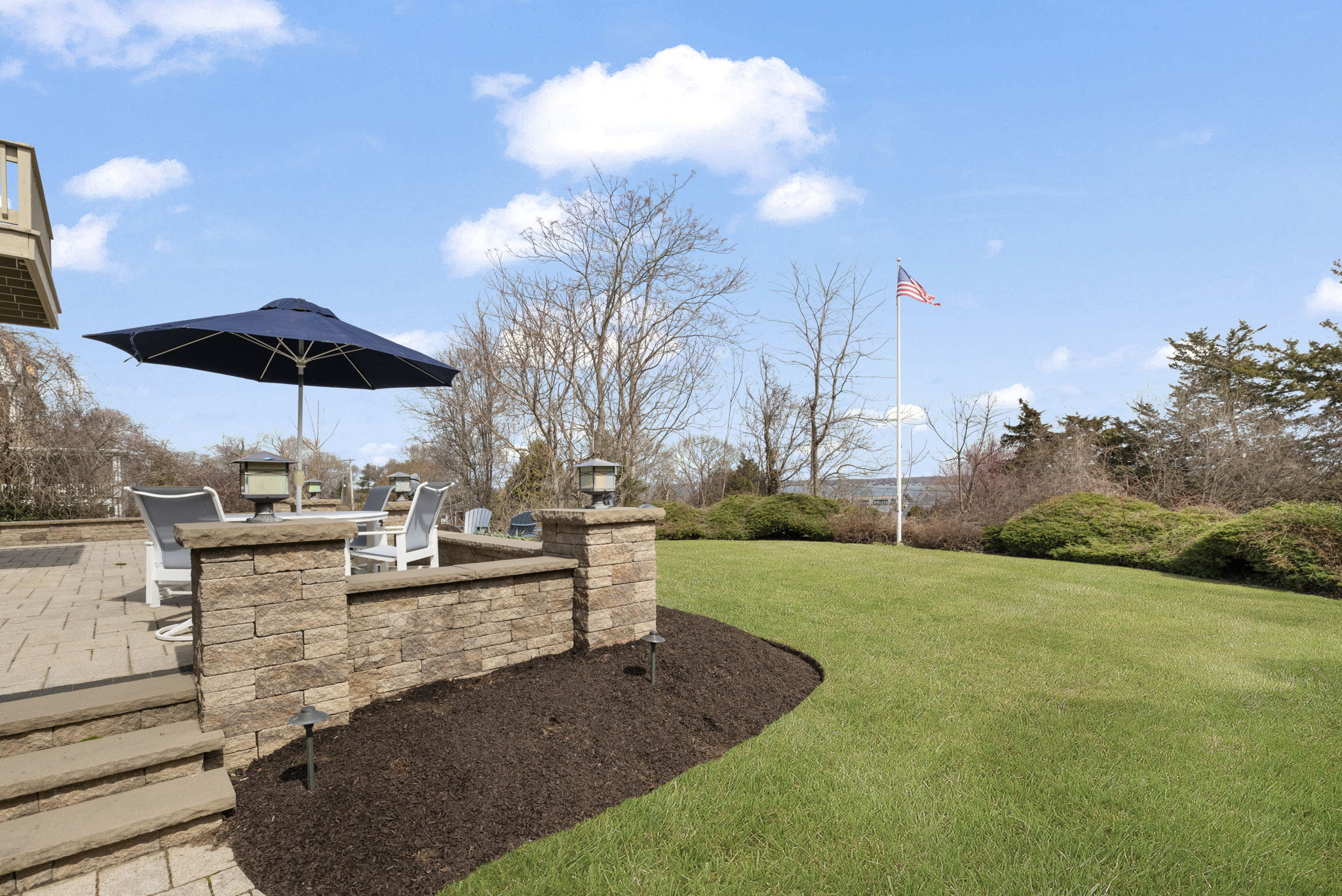  56 Tefft Street, North Kingstown, RI, 02874 - 物件實景