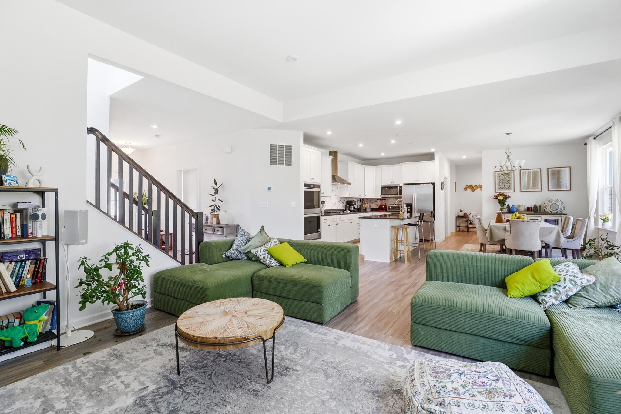  9428 Deschamp Court, Manassas, VA, 20112 - 物件實景