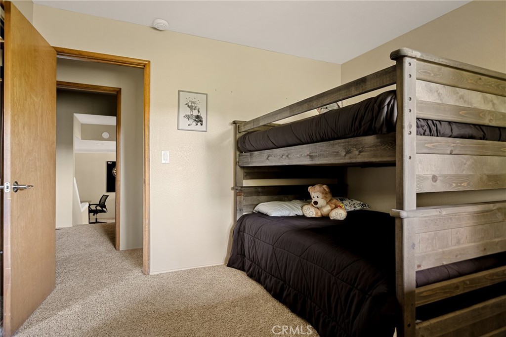 Lake Arrowhead, California, 92352, United States, 4 Bedrooms Bedrooms, ,4 BathroomsBathrooms,Residential,For Sale,1939836