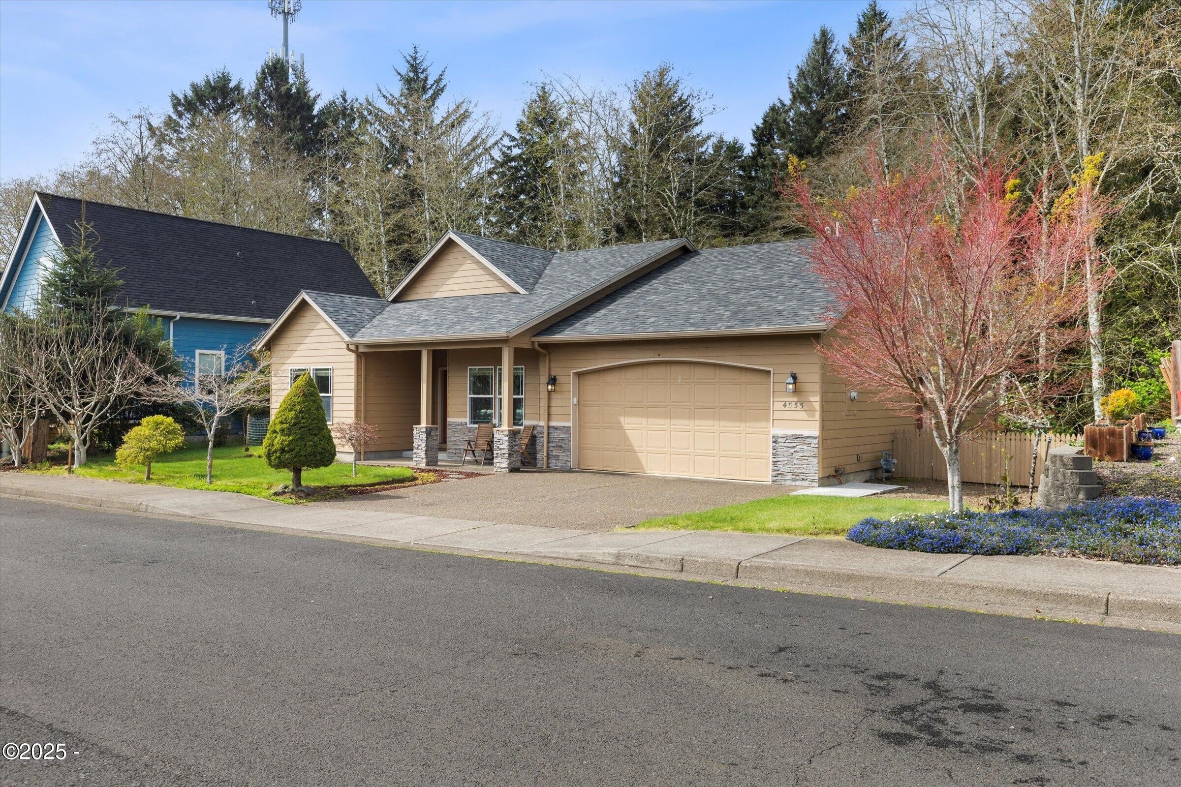 Lincoln City, Oregon, 97367, United States, 3 Bedrooms Bedrooms, ,Residential,For Sale,1941773