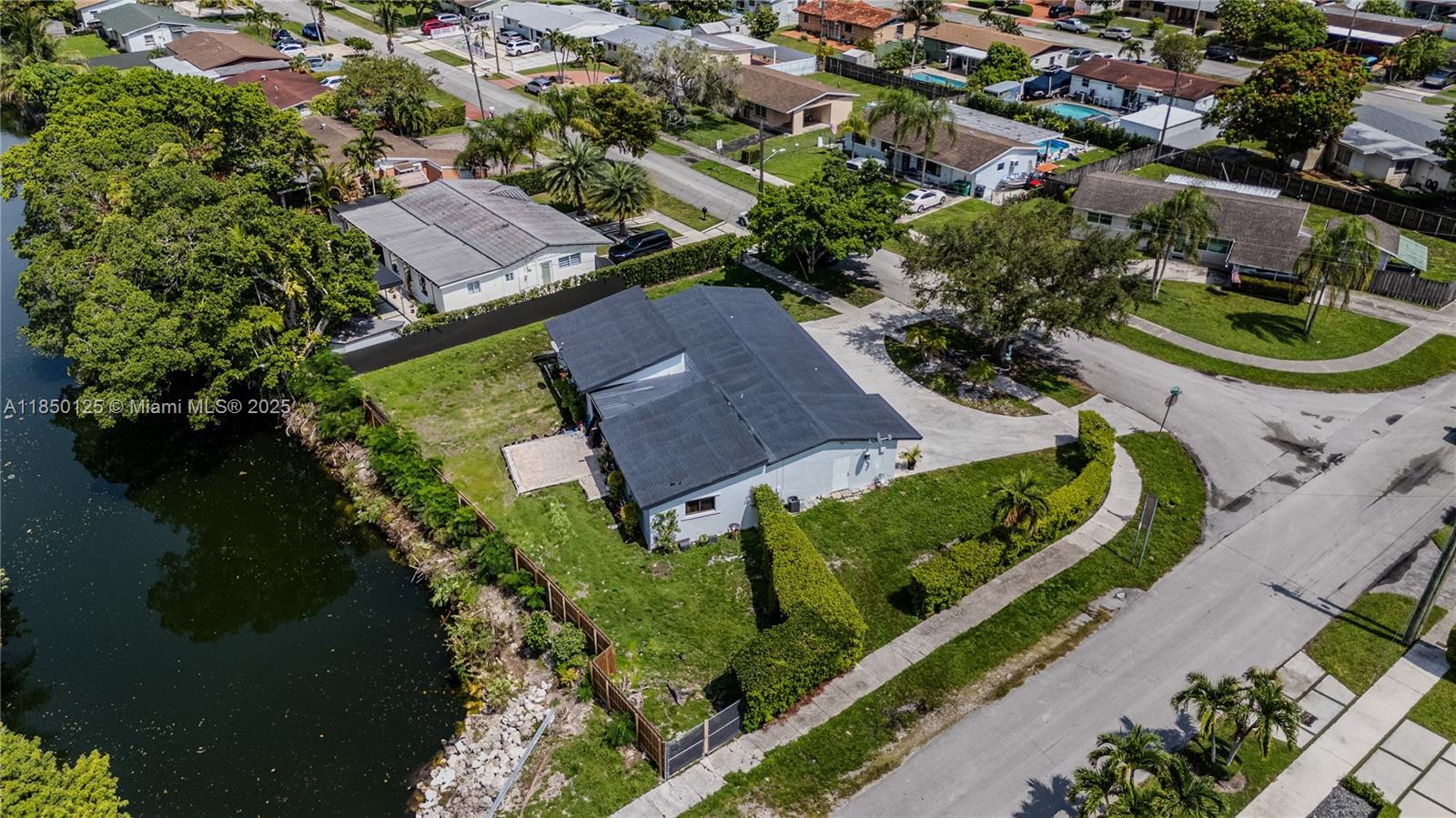 Miami, Florida, 33165, United States, 3 Bedrooms Bedrooms, ,2 BathroomsBathrooms,Residential,For Sale,1906706