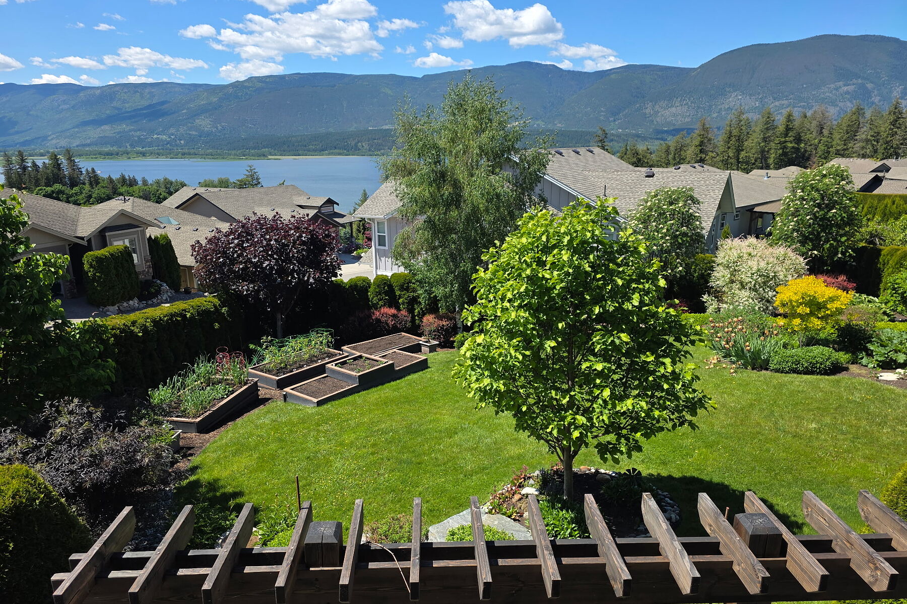  Magnificent Lake View Home - 物件實景