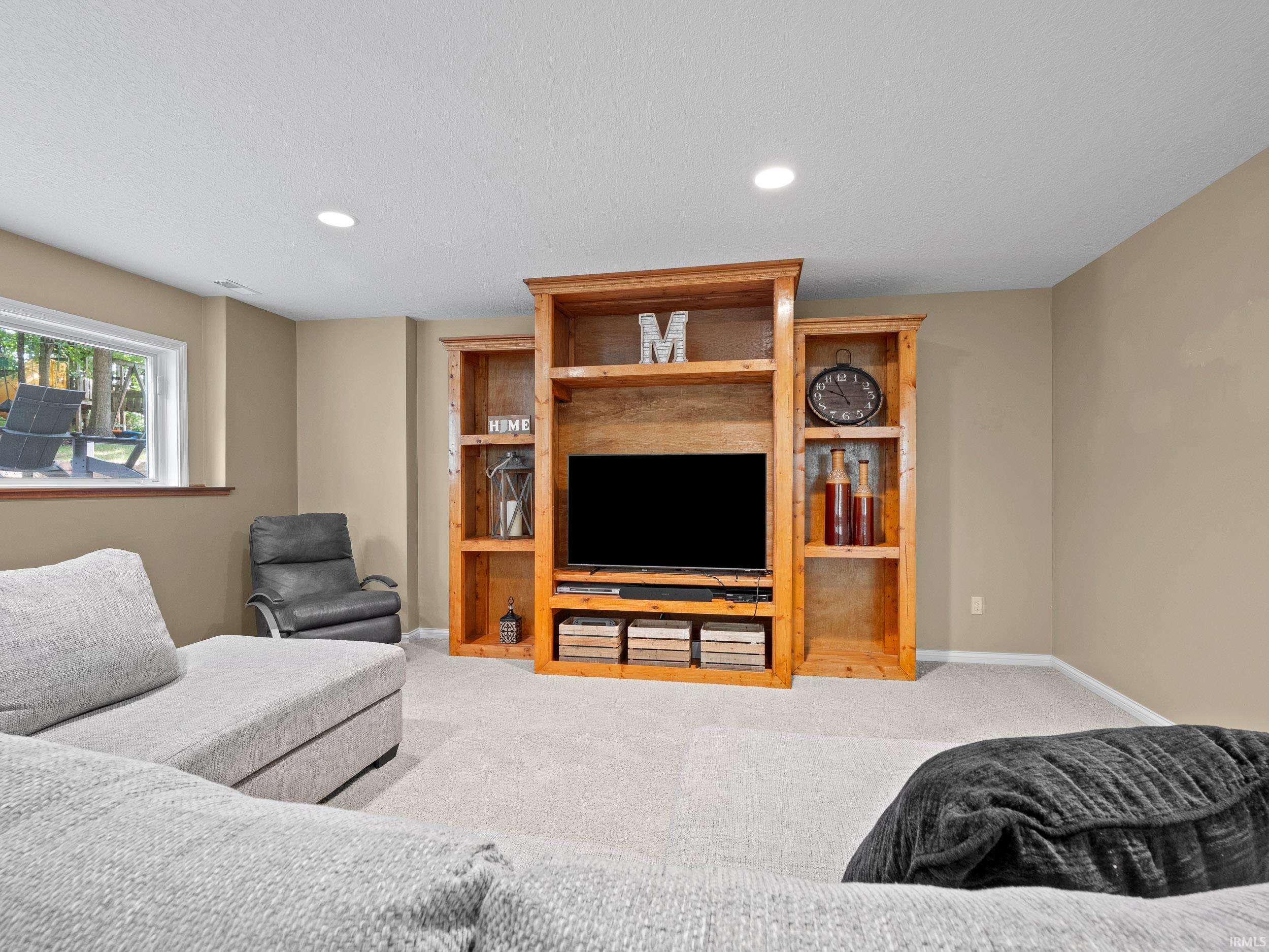 Fort Wayne, Indiana, 46814-9194, United States, 5 Bedrooms Bedrooms, ,4 BathroomsBathrooms,Residential,For Sale,1987073