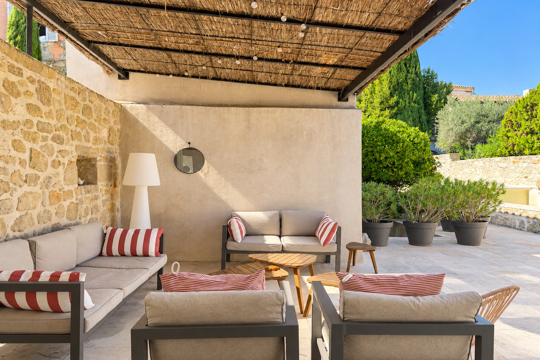  Uzès – Character property with landscaped garden, swimming pool and guest house… - 物件實景