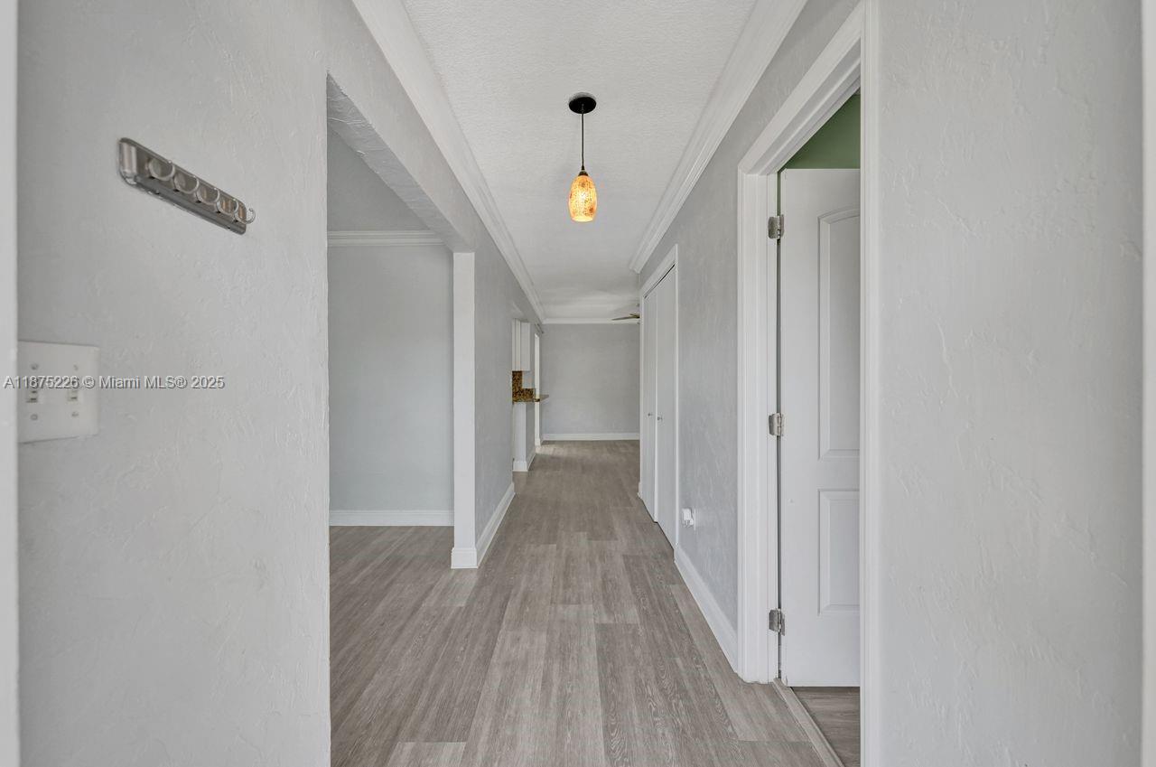 Cooper City, Florida, 33328, United States, 5 Bedrooms Bedrooms, ,3 BathroomsBathrooms,Residential,For Sale,1942124