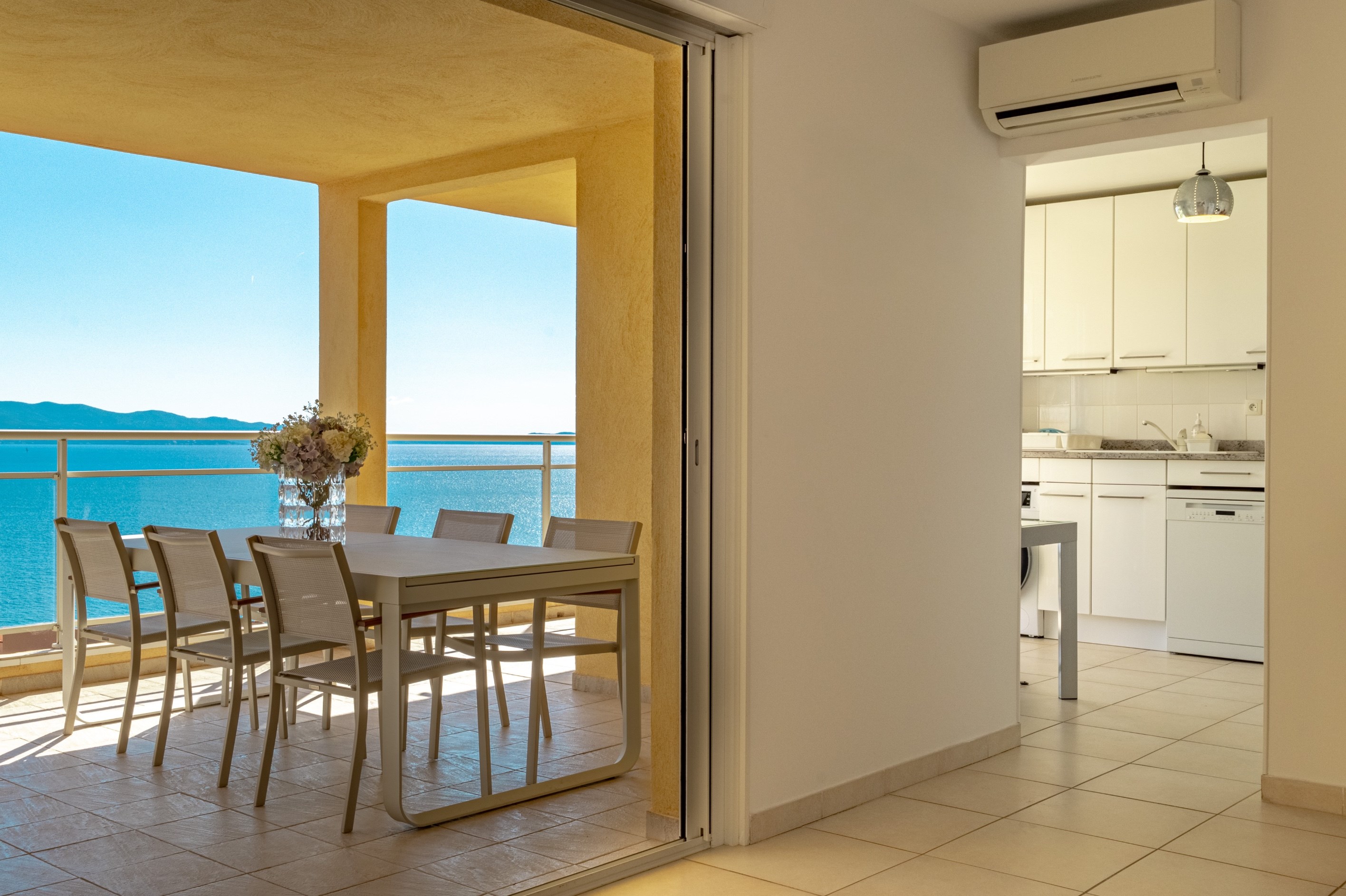  For sale : Luxury apartment, terrace, and panoramic sea view - Route des Iles S… - 物件實景
