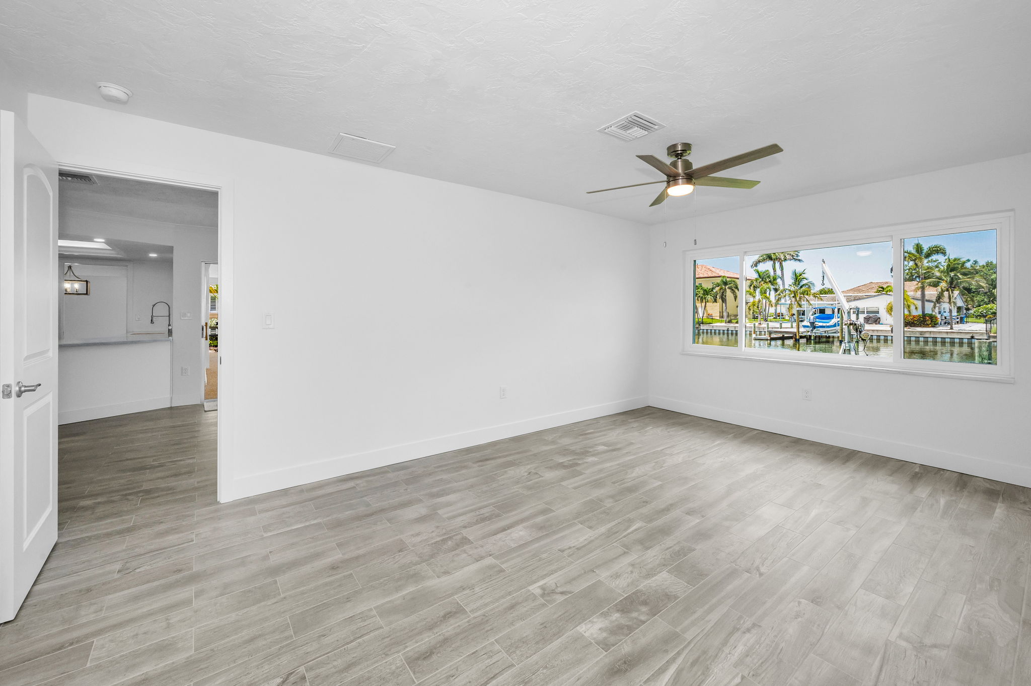 St Petersburg Beach, Florida, 33703, United States, 3 Bedrooms Bedrooms, ,2 BathroomsBathrooms,Residential,For Sale,1979522