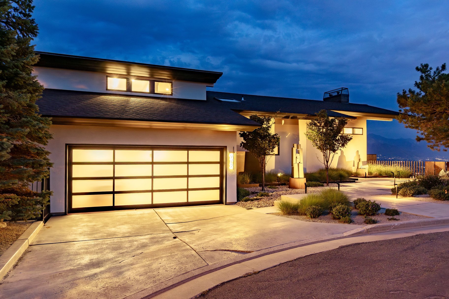  Stunning Contemporary Home with Commanding Views - 物件實景