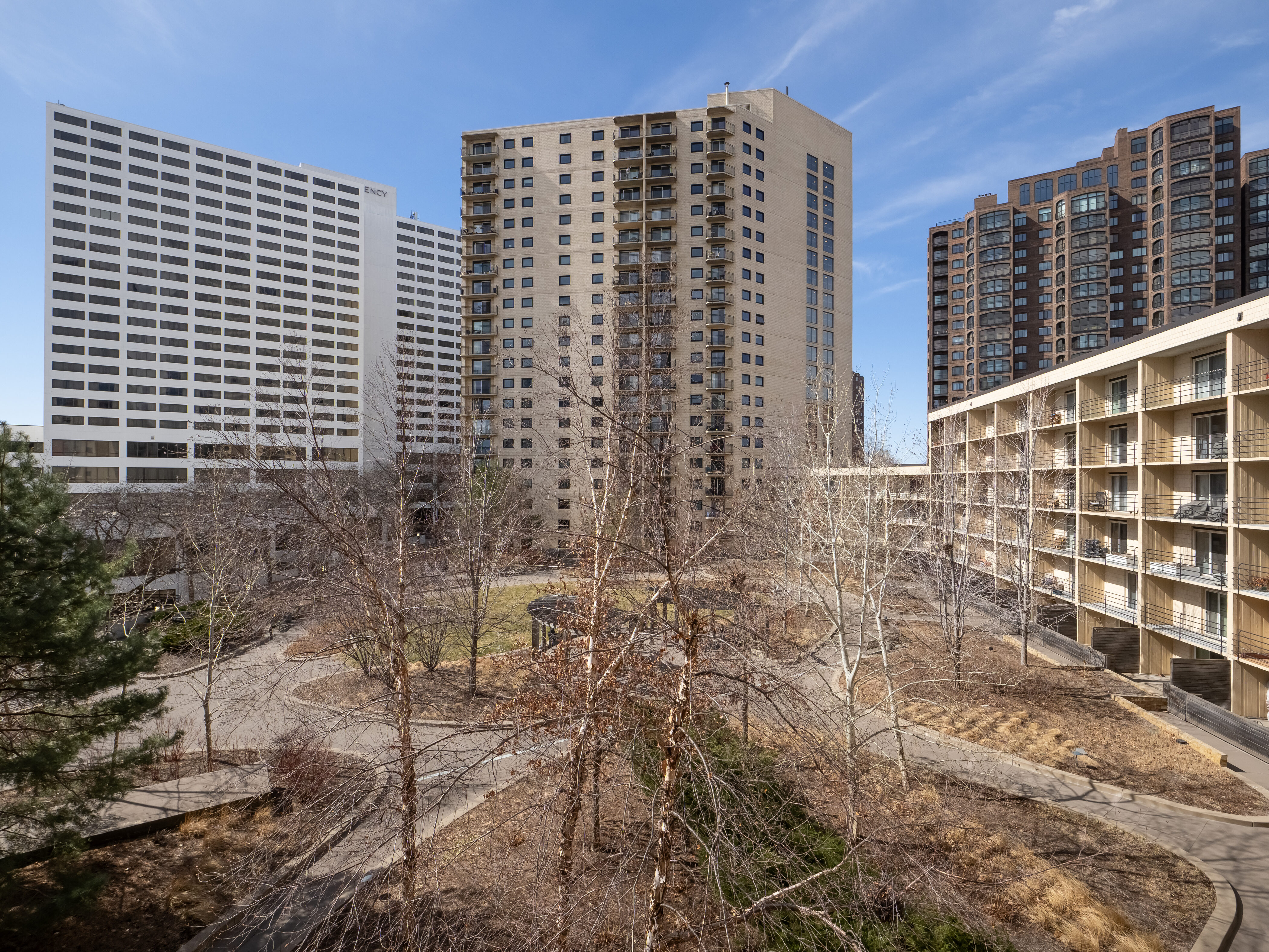  Fully Reimagined for Refined Downtown Living - 物件實景